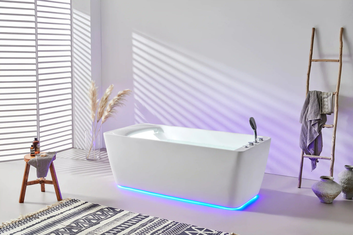 FC-2011HT Freestanding Massage Bathtub 1700 × 800 × 600 mm - lifestyle