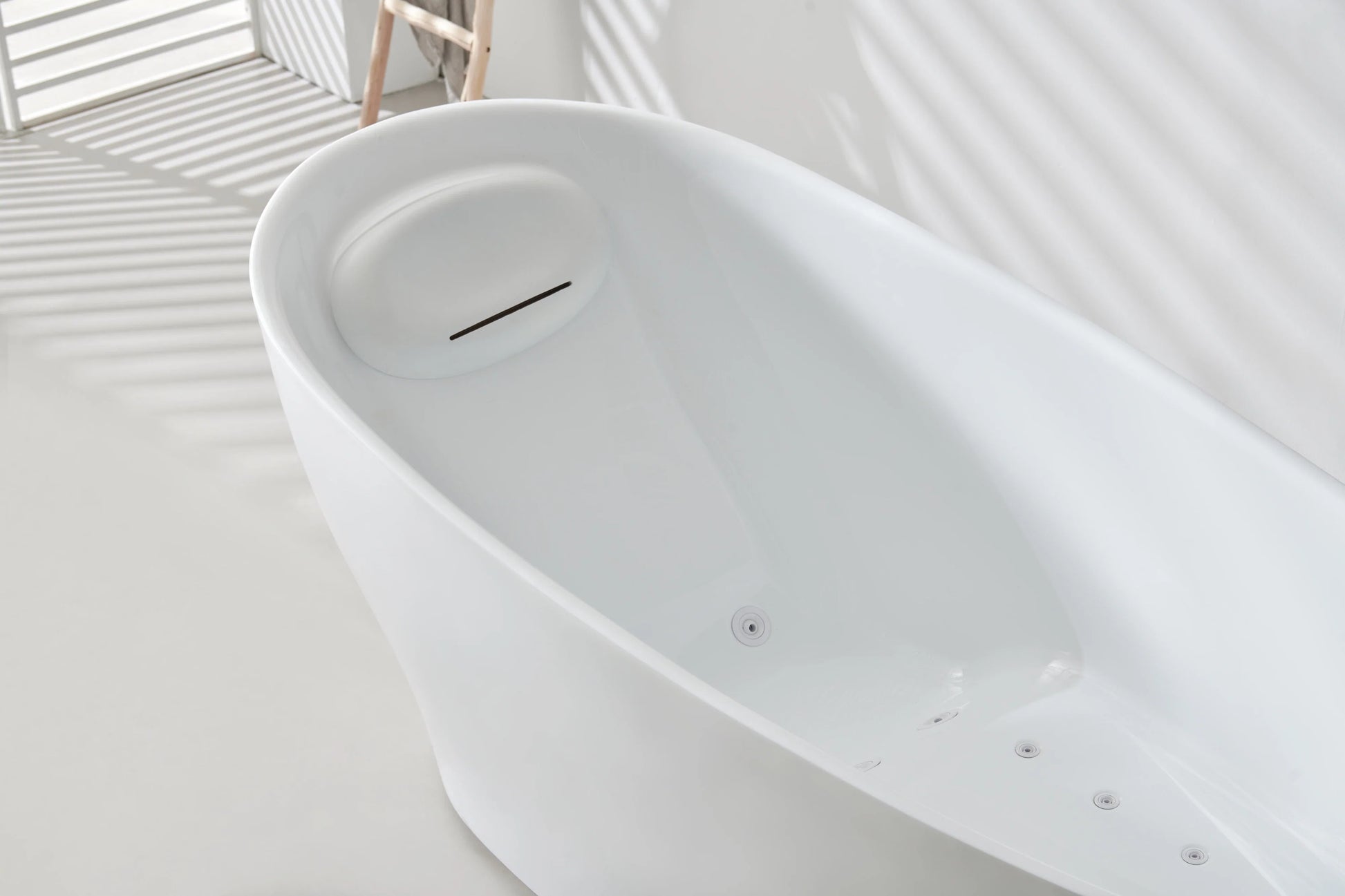 FC-2001HT Freestanding Massage Bathtub 1800 × 850 × 780 mm - detail