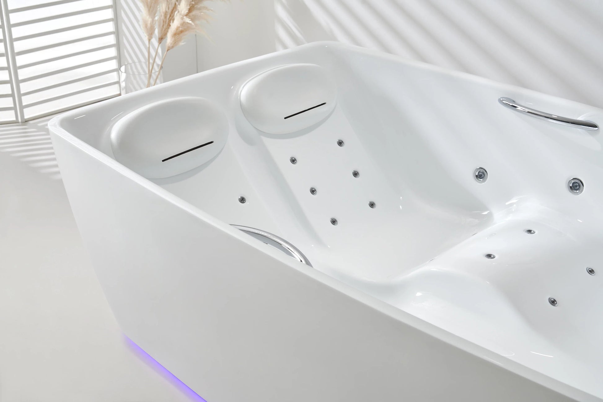 FC-2002HT Freestanding Massage Bathtub 1900 × 1300 × 720 mm - detail
