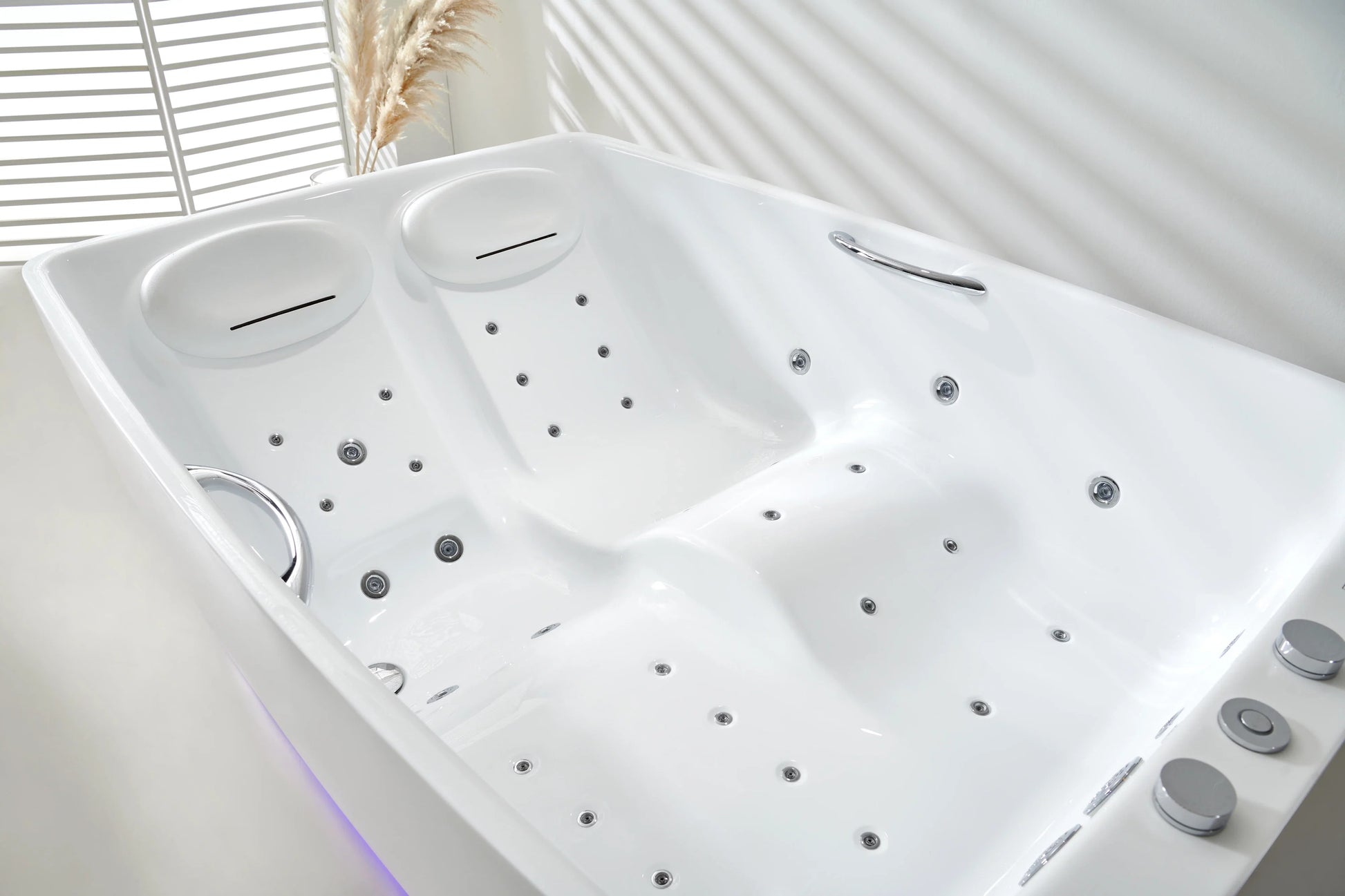 FC-2002HT Freestanding Massage Bathtub 1900 × 1300 × 720 mm - detail