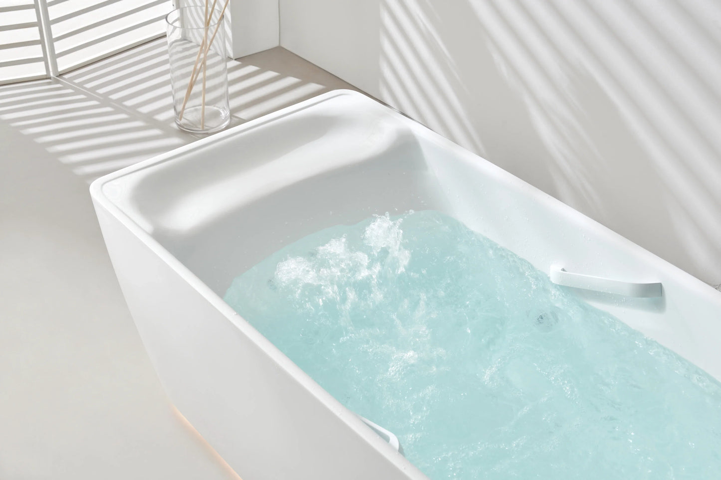 FC-2011 Freestanding Massage Bathtub 1700 × 800 × 600 mm - detail