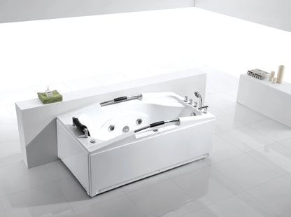 FC-212B Massage Bathtub 1700 × 900 × 670 mm Right-Hand - lifestyle