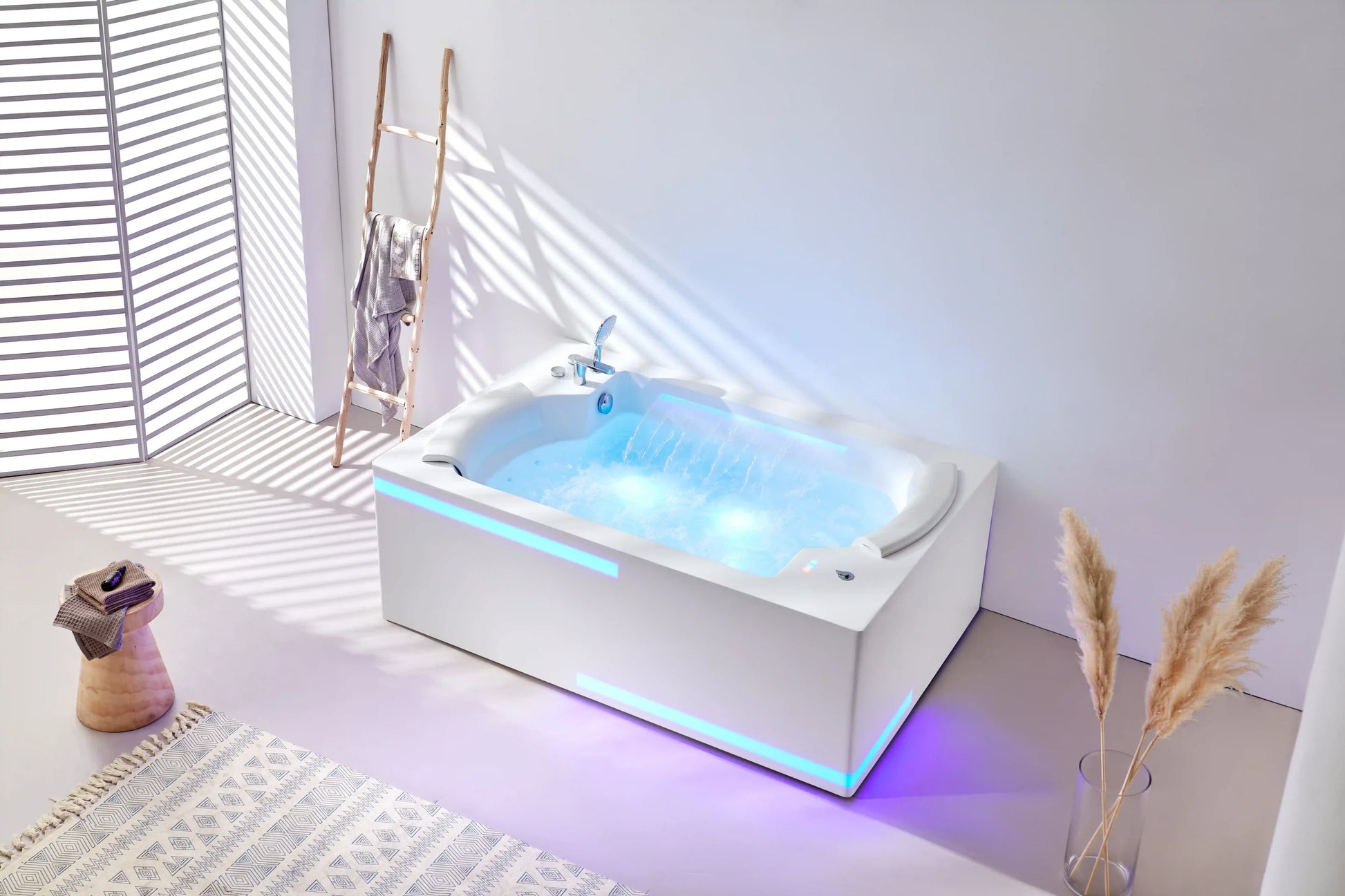FC-228HT-LED Massage Bathtub 1850 × 1200 × 650 mm - lifestyle