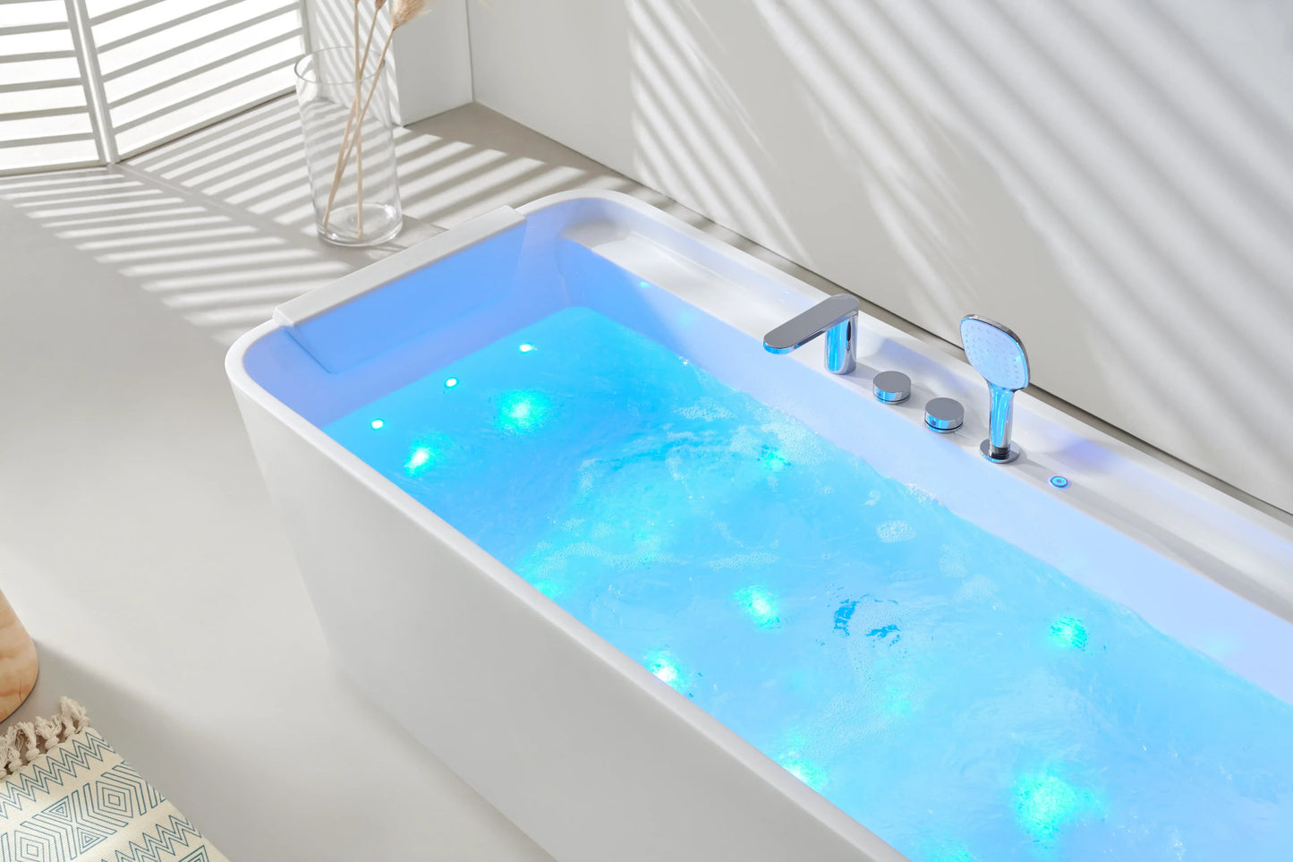 FC-2354 Freestanding Massage Bathtub 1700 × 800 × 600 mm - detail