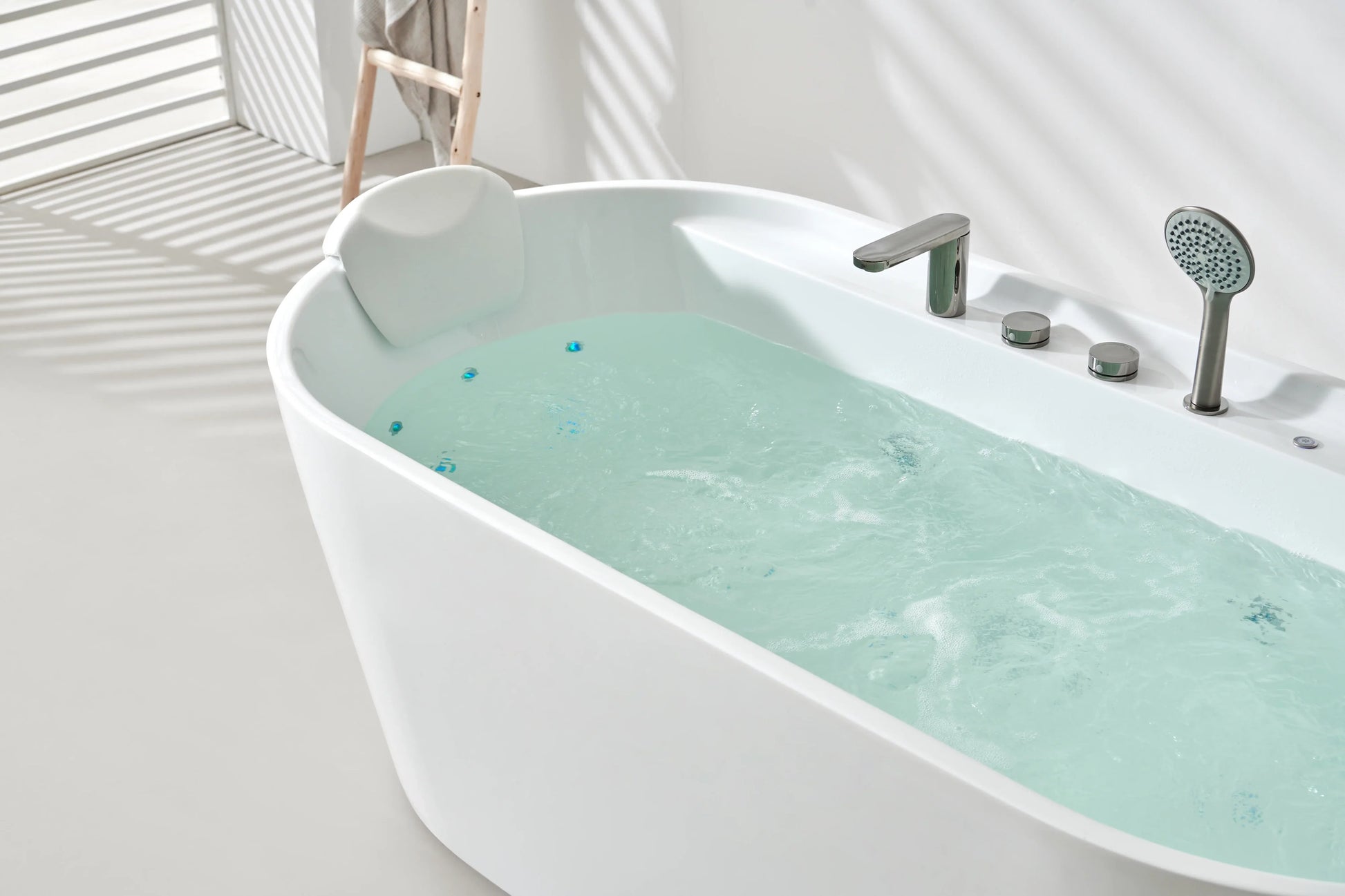 FC-2355F3 Freestanding Massage Bathtub 1700 × 800 × 600 mm - detail