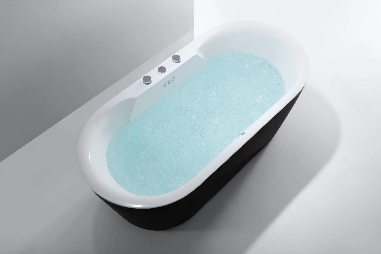 FC-2356BC Freestanding Massage Bathtub 1700 × 800 × 600 mm - lifestyle