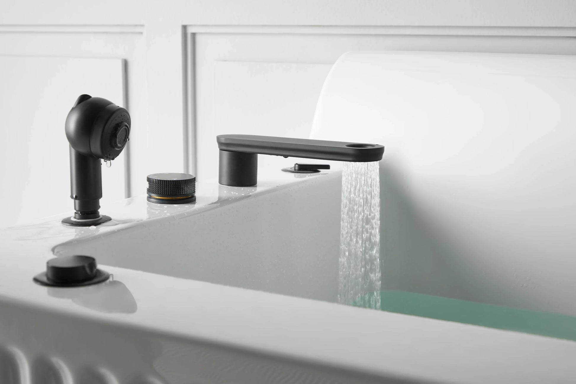 FC-239 Massage Bathtub 1700 × 900 × 750 mm - detail