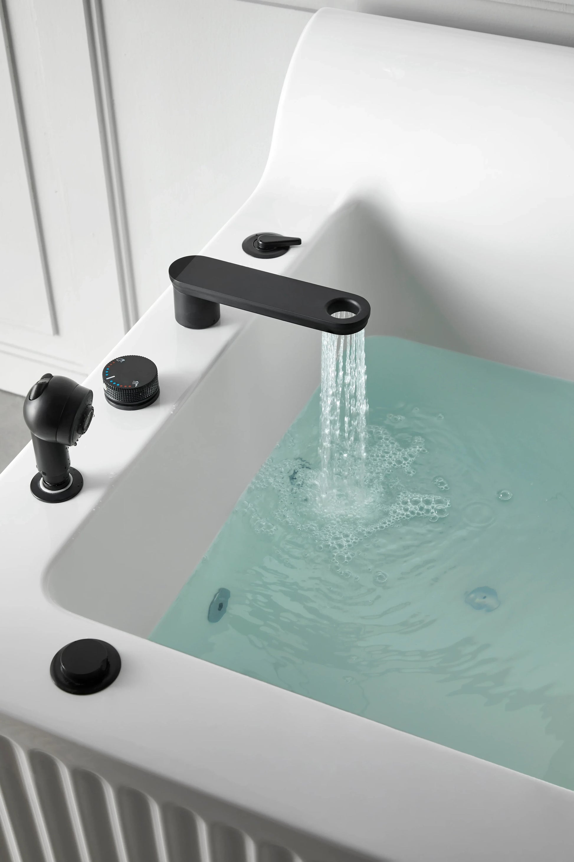 FC-239 Massage Bathtub 1700 × 900 × 750 mm - detail