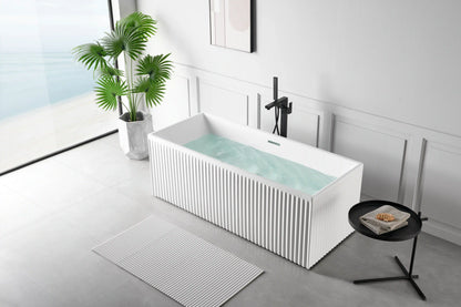 FC-334 Freestanding Bathtub 1700 × 700 × 600 mm - lifestyle
