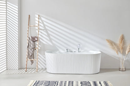 FC-356 Freestanding Bathtub 1700 × 800 × 600 mm - lifestyle